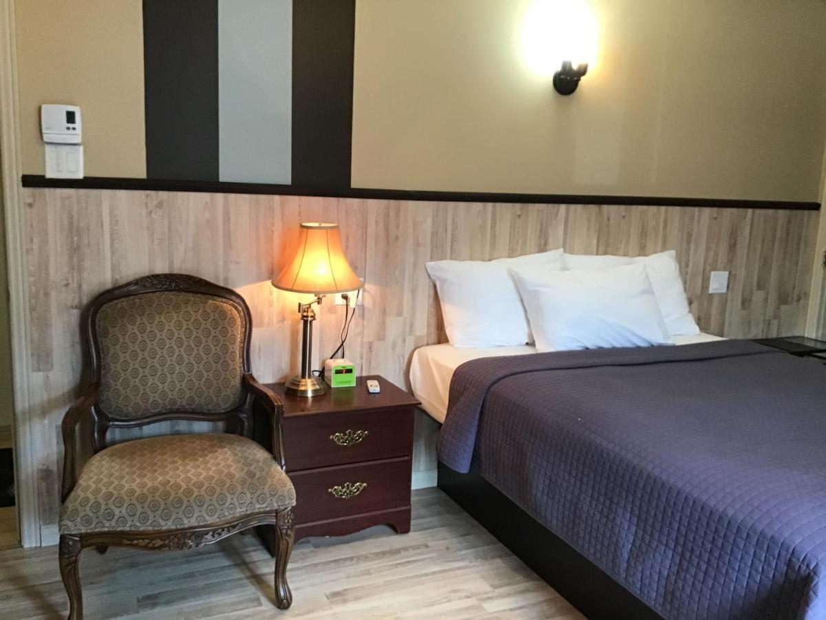 Petit Amara Hotel